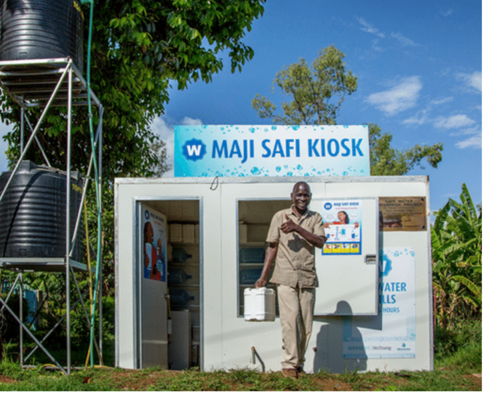 Maji Safi safe water kiosk building in Kenya. Set up utilises SkyHydrant ultra-filtration technology